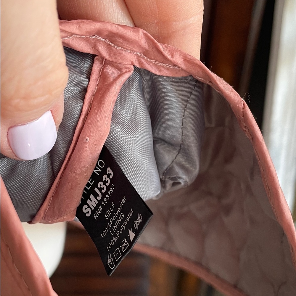 POL Salmon Pink and Gray Quilted Vest M/L Removable Hood Oversized - Picture 13 of 13